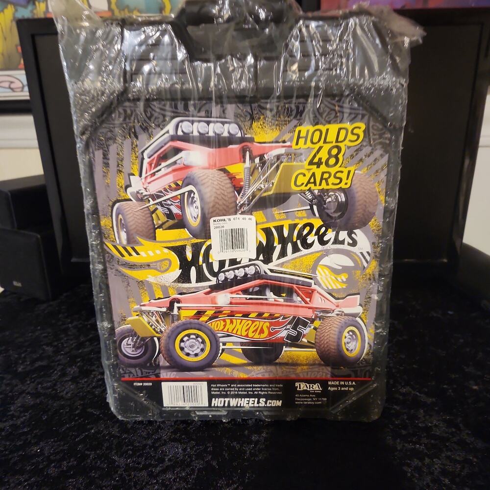 Hot Wheels New Car Case 2016